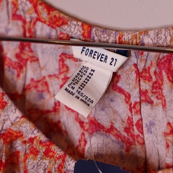 NWT Floral Crop Top Sz M - Picture 3 of 4